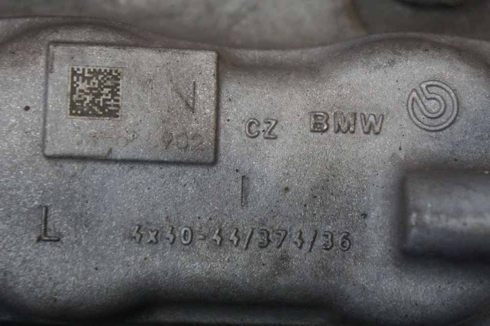 Pinza de freno delantera izquierda plateada OEM 34116891299 BMW 750i XDrive G12 2016-22 Foto 2 de 4