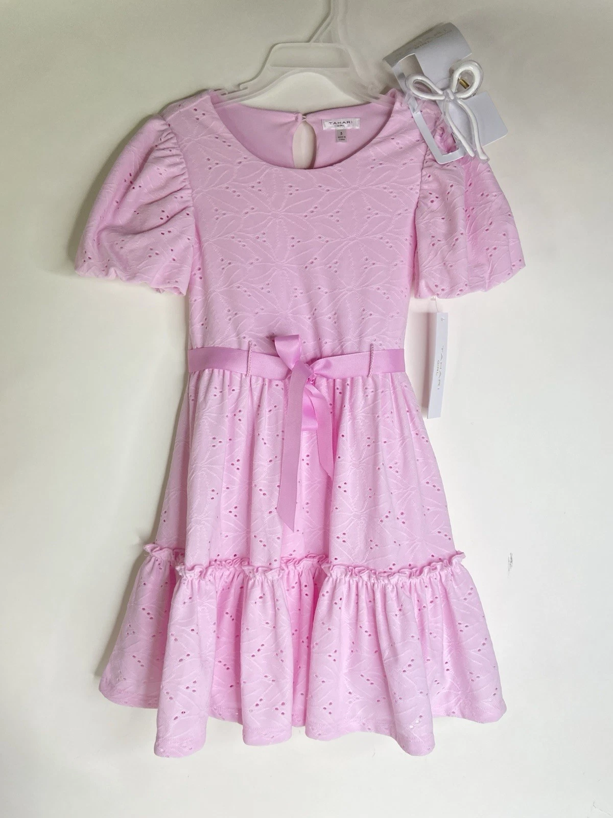 Tahari Girl Fit and Flare Dress Eyelet Pink with Hair Claw Clip Girls Size 5