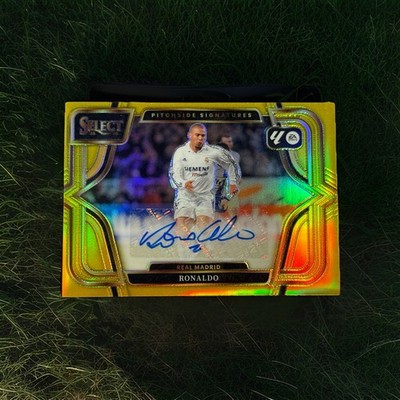 2025-26 Select La Liga Real Madrid Phenomenon Ronaldo Pitchside