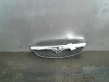 Calandre Mazda 626