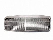 Calandre Mercedes 210