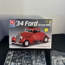 AMT ‘34 Ford Street Rod Skill 2 Model Kit 1995 Open Box 1:25