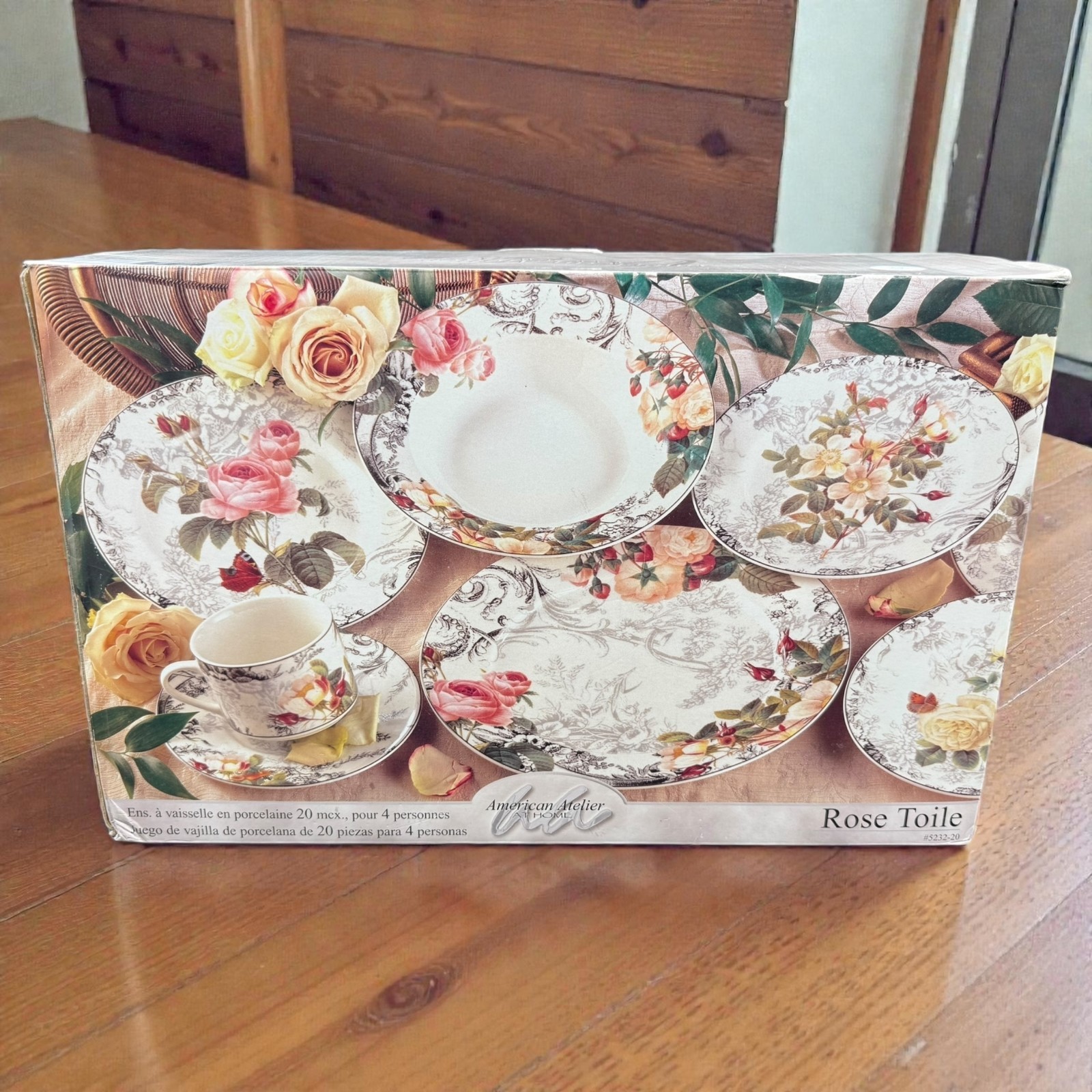 American Atelier Rose Toile #5232-20 Floral Porcelain Dinnerware Set 20-Piece