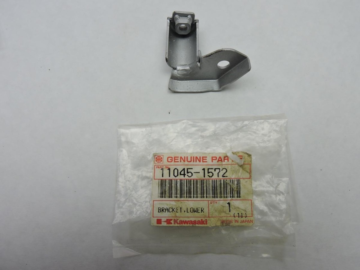 11045-1572 NOS Kawasaki Cowling Bracket EX500-A1 EX500-A6L EX500