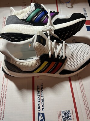 adidas gazelle silver green womens adidas ULTRABOOST 22 Shoes - Core Black