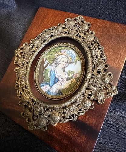 2 pinturas en miniatura francesas antiguas firmadas pintadas a mano con marco de bronce dorado-58e - Imagen 5 de 15