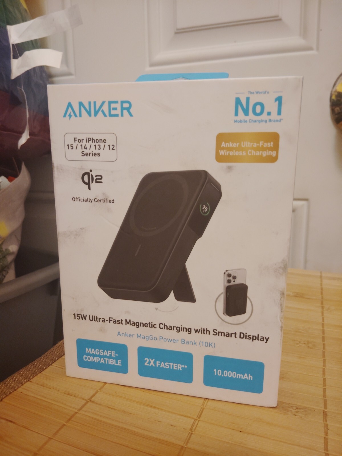 Anker - MagGo Magsafe Power Bank 10000mAh 15W wireless charger  Smart Display