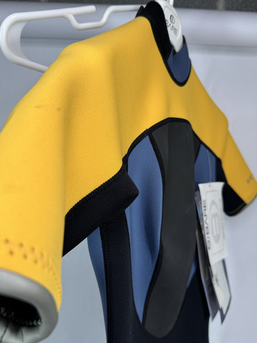 Traje de neopreno corto Bare Velocity 2 mm para mujer negro amarillo talla 8 nuevo con etiquetas vintage - Imagen 5 de 17