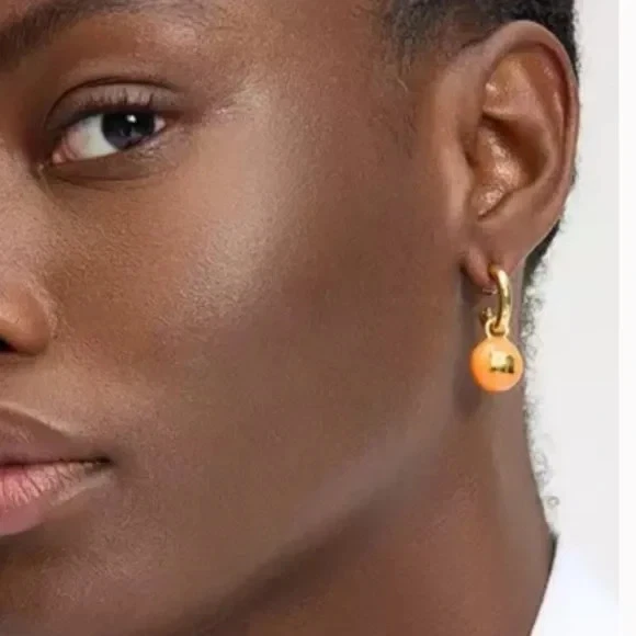 Pendientes Kate Spade M&M Dije Naranja Edición Limitada Aro Huggie Nuevos sin Etiquetas Foto 2 de 4