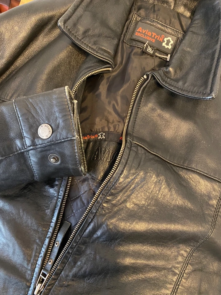 VINTAGE mens AviaTrix Black Leather Zip up Bomber Racing Jacket XL 44" - Image 2 of 4