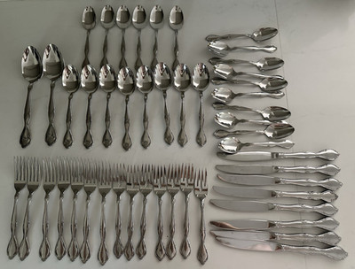 48 Pieces Oneida SSS LAKEWOOD TUXEDO Stainless Glossy Flatware Fork Spoon Knives