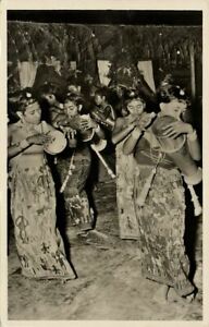 indonesia TIMOR Lesser Sunda  Native Girls  Dancing the 