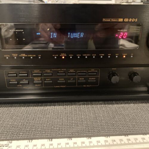 DENON AVP-8000 A/V TUNER & PREAMPLIFIER Exc Condition, Remote & Manual.