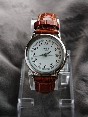 Montre Vintage M C K Paris – Cadran Rectangulaire, Bracelet Plastique Floral, Occasion