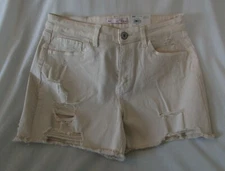 Ladies "SO" Size 15/32W, Ecru, High Rise, Destructed, Curvy Midi Shorts