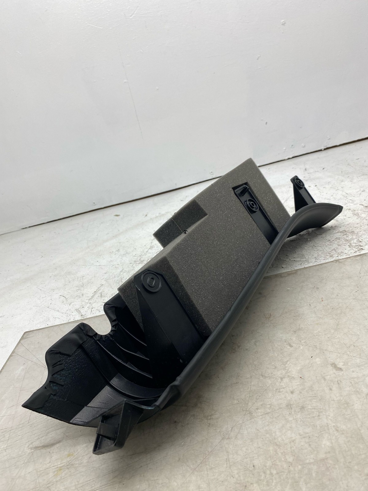 Bentley Flying Spur 2014-2018 REAR+LEFT Pillar trim