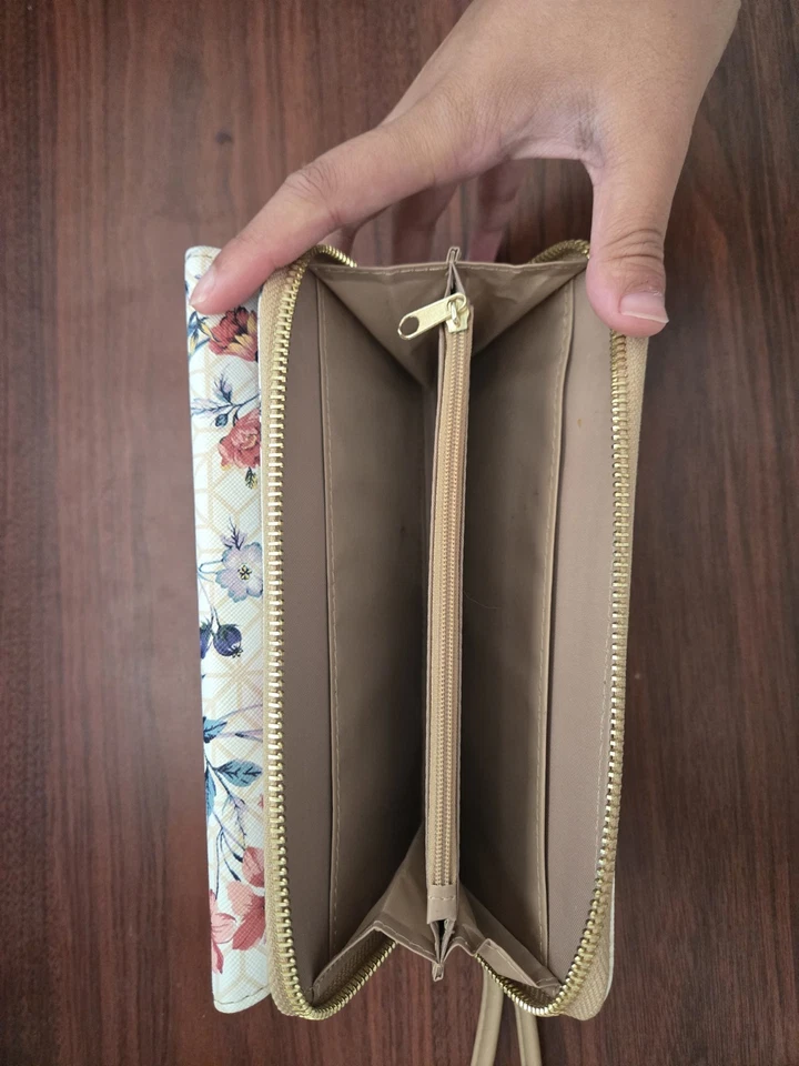 Floral Wallet Clutch Zip Wristlet Purse Card Holder - Image 3 of 4