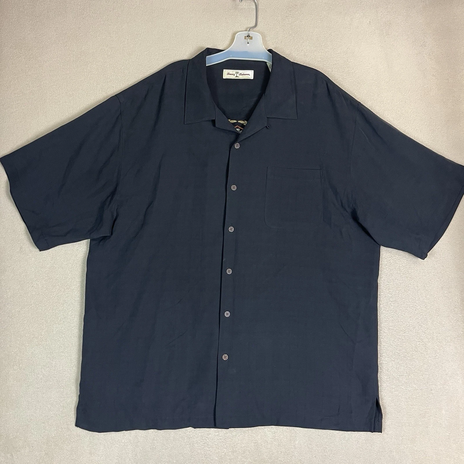 Tommy Bahama Shirt Mens XL Black High Class Hotel Embroidered Silk Button Up