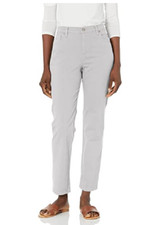 NEW Gloria Vanderbilt Women's Amanda Classic High Rise Jeans Size 14 Average