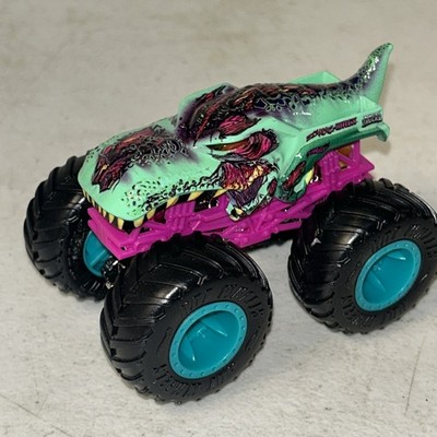 Hot Wheels Monster Jam Truck Monster Zombie Wrex 1:64 Toy Vehicle Pink Green