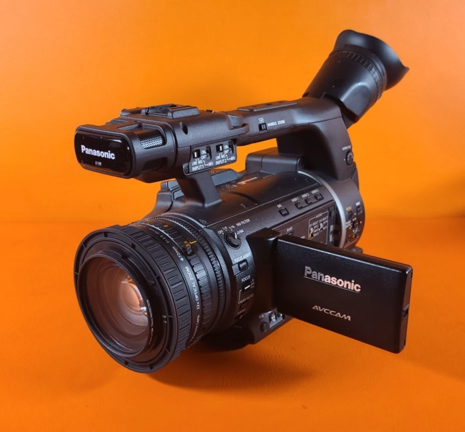 Panasonic AG-AC130AP AVCCAM HD Handheld Camcorder w/ Batt, Charger *1,485 Hours* - Image 4 of 4
