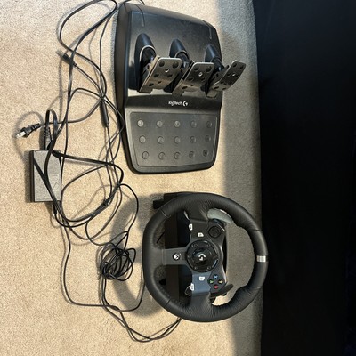 Logitech G920 Driving Force Racing Wheel And Pedals. (Slightly Used)
