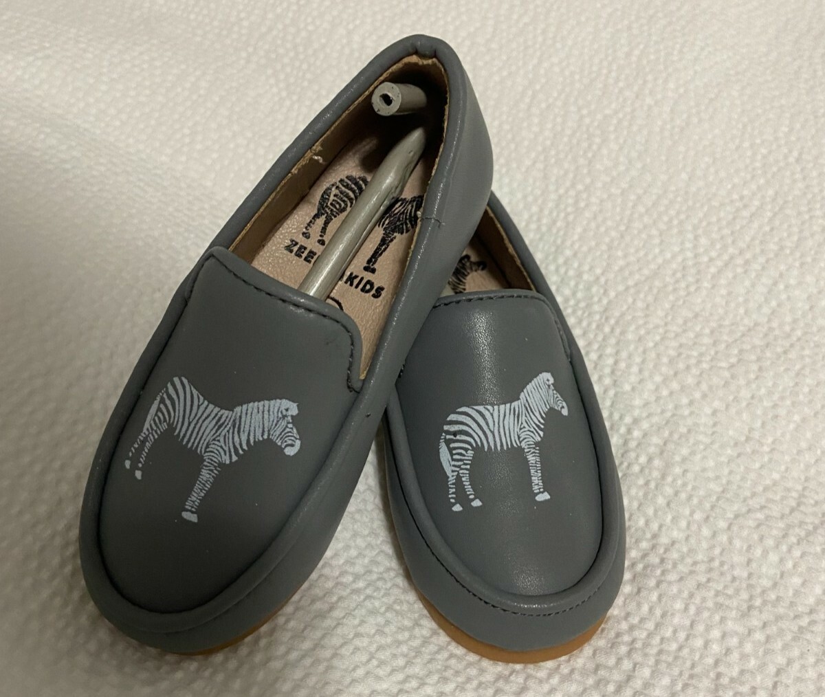 Zeebra Logo Toddler Shoes, Unisex, Gray Size 21 - runs small/narrow. Hard Sole.