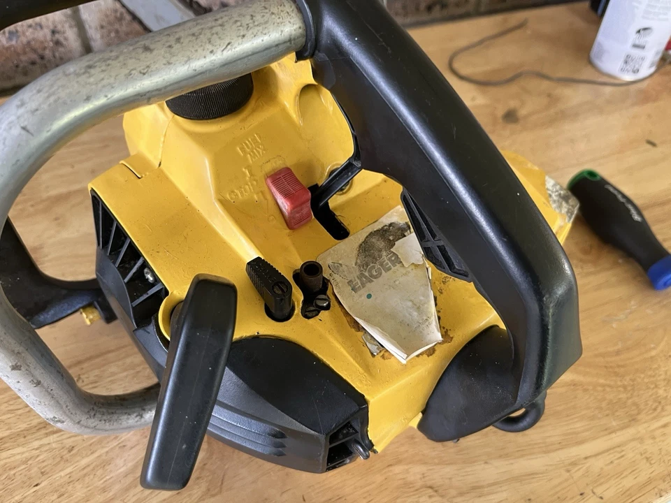 Vintage McCulloch Eager Beaver Chainsaw - Image 2 of 4