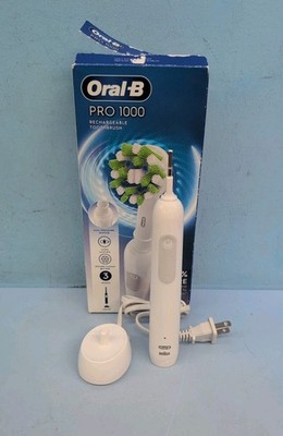 Oral-B Pro 1000 Rechargeable Electric Toothbrush White without Brush Head