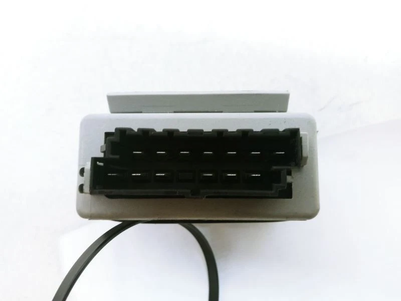 2004 Volvo C70 9442303 Lamp Failure Control Sensor Relay S70 V70 C70 V70R OEM TE - Image 4 of 4