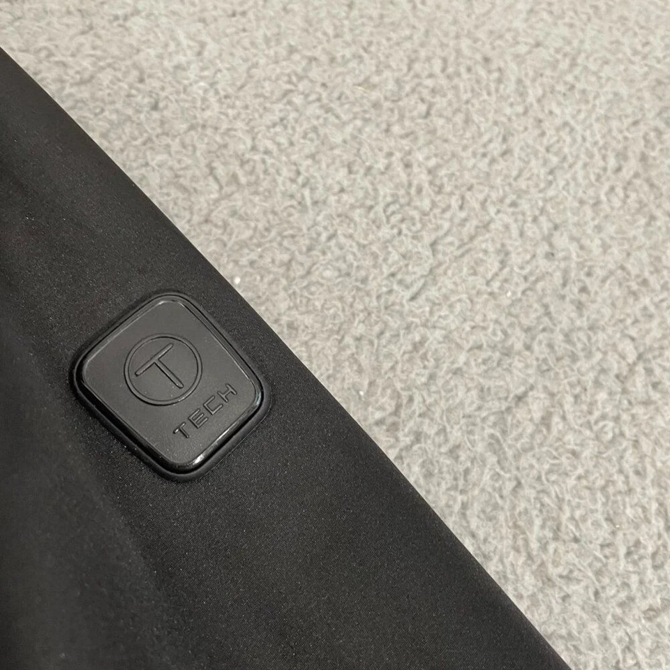 Tumi Tech Jacket Men M Black Utility Packable Hood Full Zip - Image 4 of 4