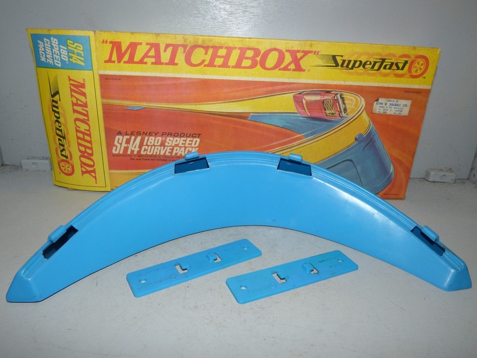 Matchbox Superfast SF14 180 Degree Speed Curve Track Pack x2 sets | eBay UK