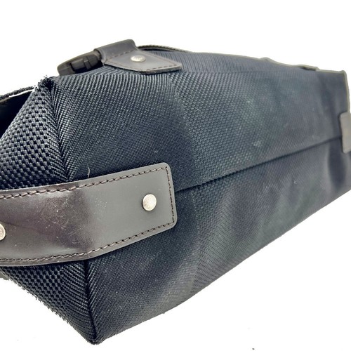 Louis Vuitton Giant Damier Borsa per laptop - Foto 3 di 7