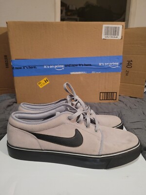 Nike Toki Low Shoes Mens Size 9.5 Gray Skate Sneakers Casual 555272-003 Nike Toki Textile Low Cool Grey for Sale | Authenticity  main image 2