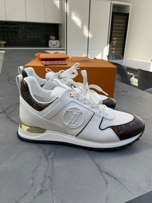 lv womens trainers
