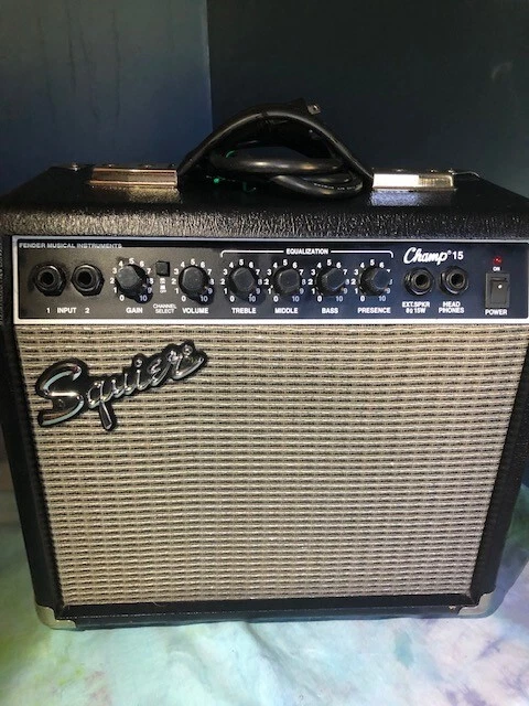 Fender Squier Champ 15 Guitar Amplifier PR 408 2 Input 28W MINT CONDITION
