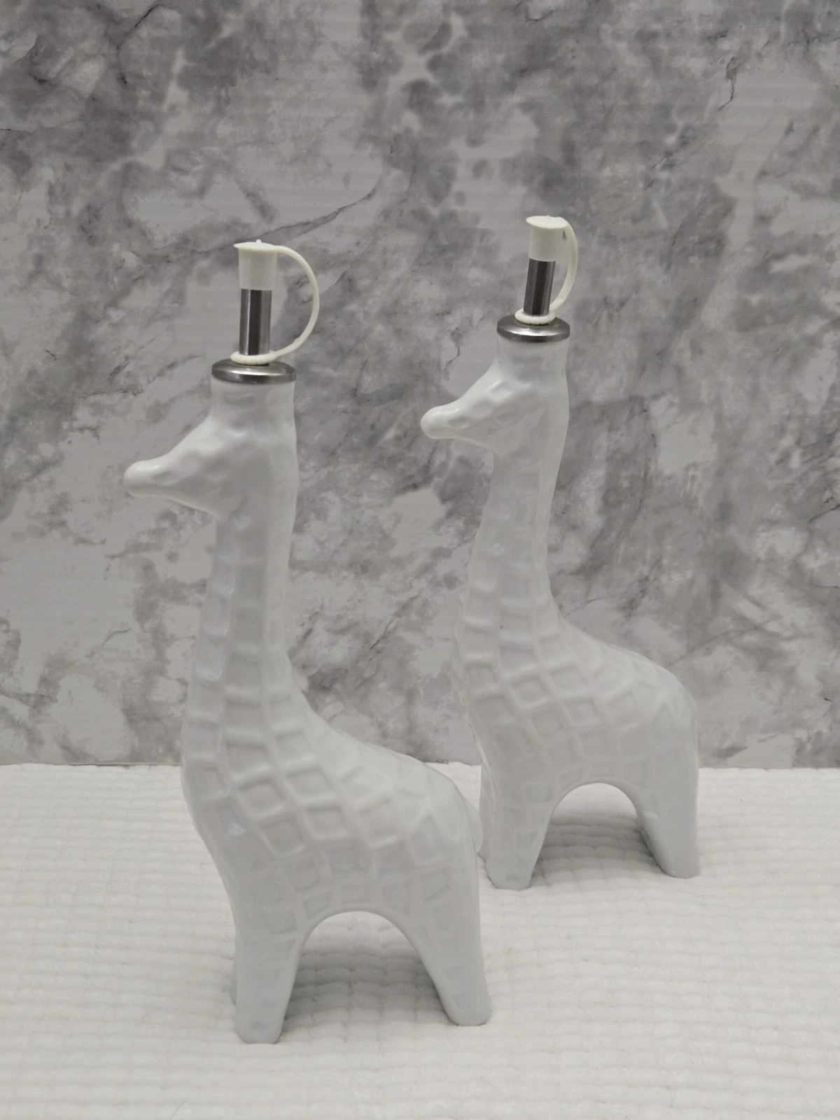Boston Warehouse Ceramic Giraffe Oil/liquid/Vinegar Dispenser Set Of 2**NEW