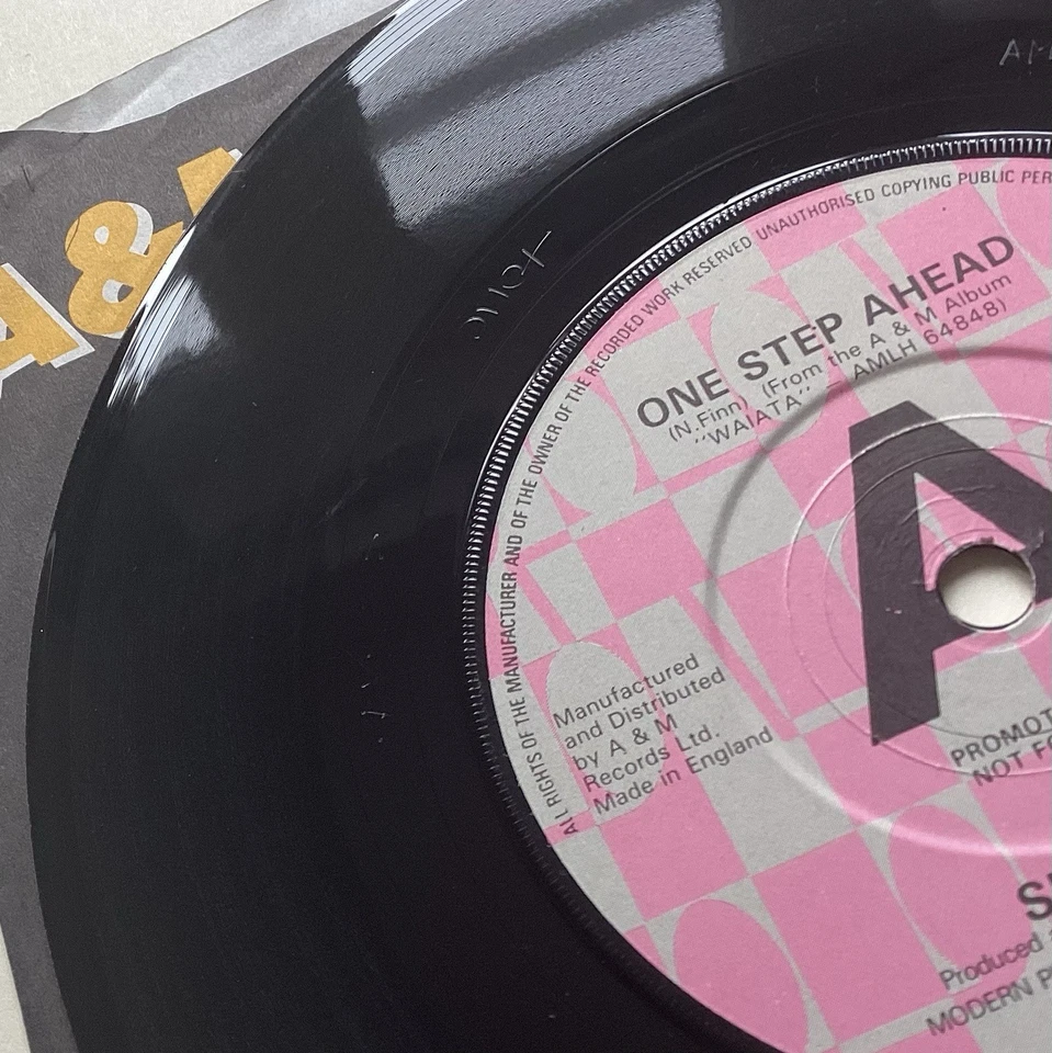 SPLIT ENZ - ONE STEP AHEAD RARE 7" UK PROMO 1981 A&M ROCK POP CROWDED HOUSE EX+! - Image 3 of 4