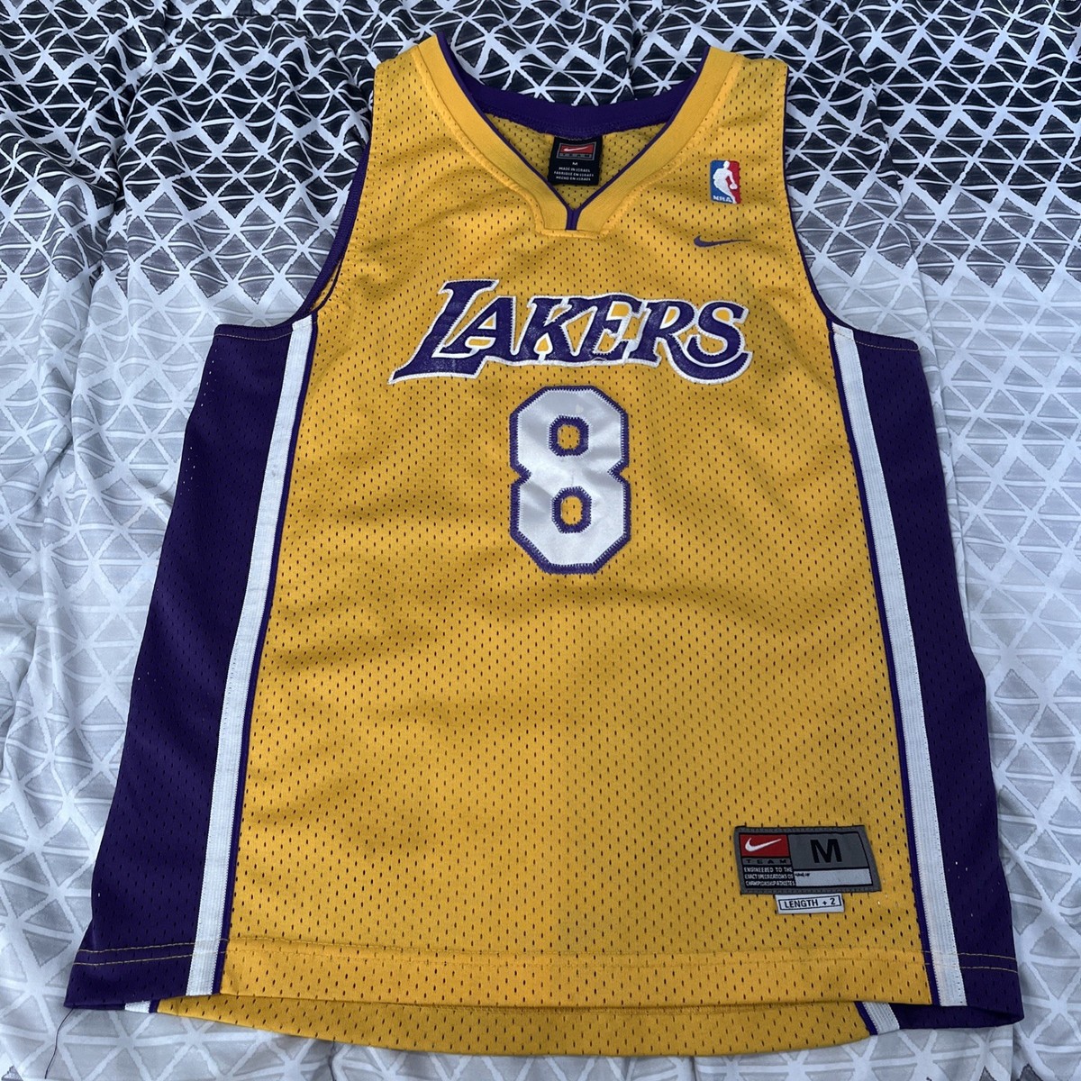NBA NIKE LAKERS ＃8 BRYANT Vtg Nike Team NBA Mens Los Angeles Lakers Kobe Bryant #8