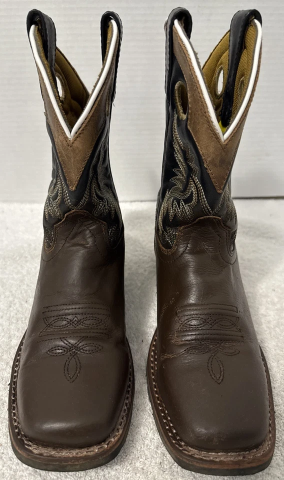 Botas ocidentais bordadas Dan Post Amarillo tamanho infantil couro marrom 3D - Imagem 2 de 4