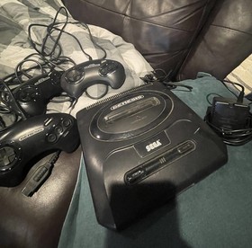Sega Genesis Console Bundle Tested Working With 3 Controllers And 7 Games