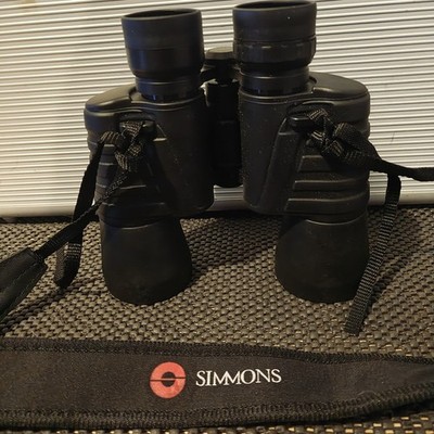 Simmons RedLine Coated Optics Binoculars Model #801302 367 Ft 1000 Yds no Case