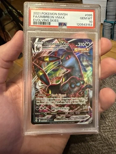 2021 Pokemon SWSH Evolving Skies Umbreon VMAX Card 95/203 PSA 10