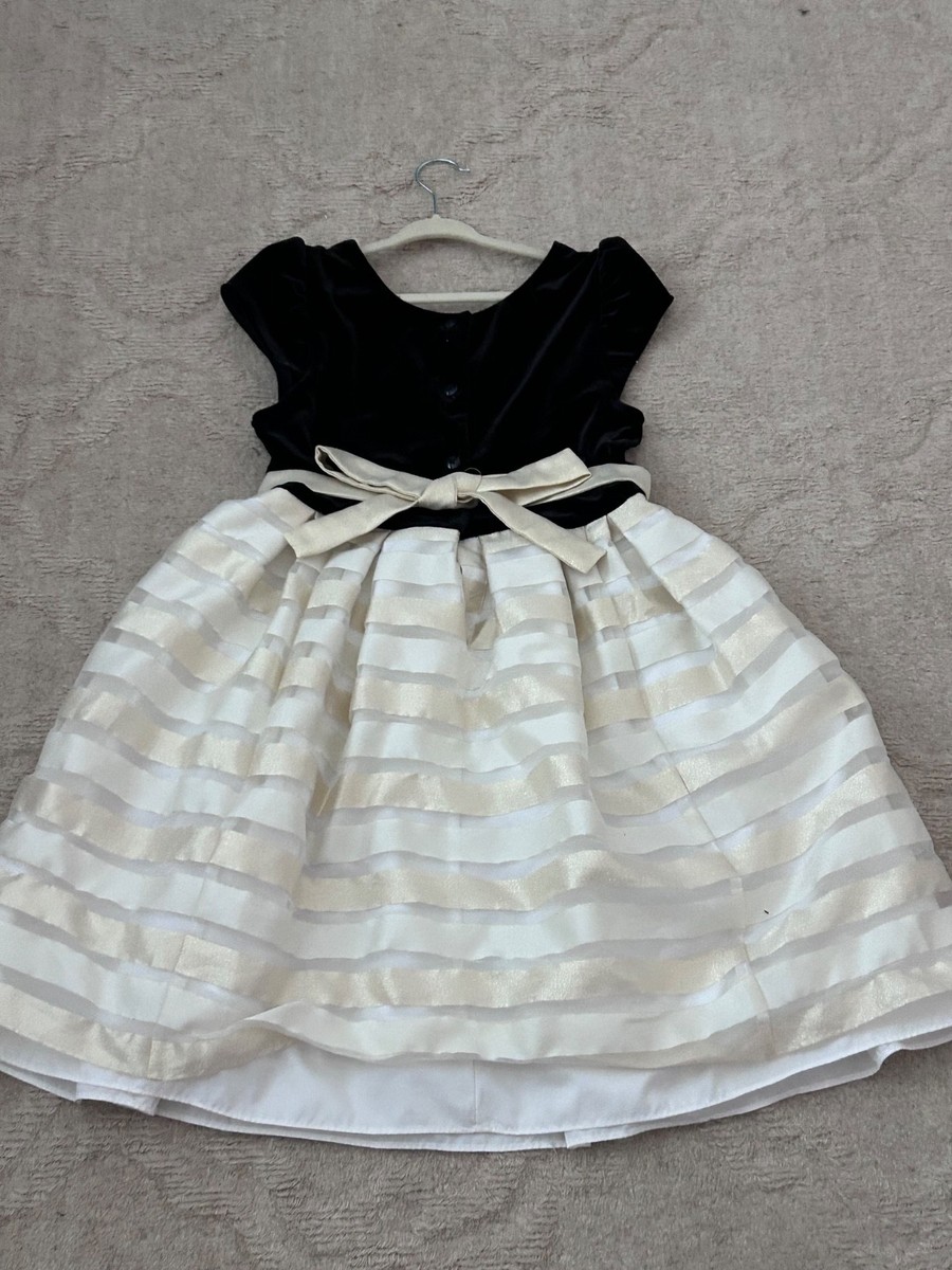 white gold and black dress Gold-Trimmed Long Prom Dress: Ladivine CM358 Black / 2 this dress is easy to care for White Gold Vs Black Blue