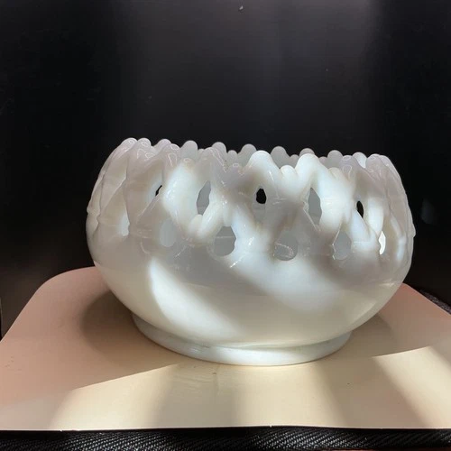 ATTERBURY MILK GLASS LACE EDGE BOWL BASKET perfect condition estate collection