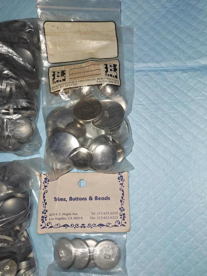 Lot Hundreds METAL BUTTON BLANKS for fabric covered buttons Aluminum Asst'd size - Image 2 of 4