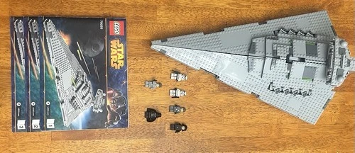 LEGO Star Wars Imperial Star Destroyer 75055 w/ Minifigures & Instructions