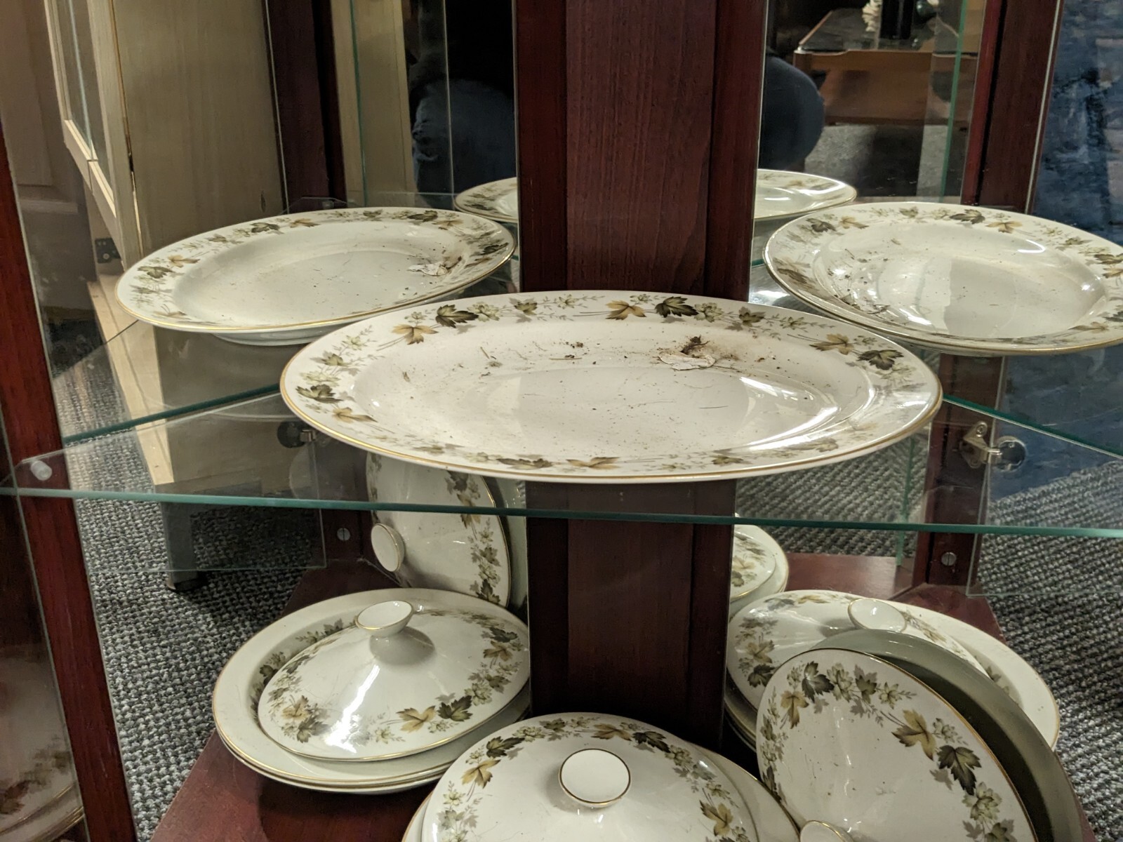 Vintage Royal Doulton Larchmont Dinner Set 8 Settings Excellent