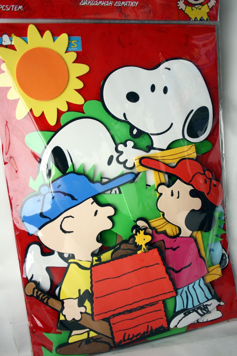 RARE 2013 PEANUTS SNOOPY ROOM DECORATION 14X FOAM FIGURES