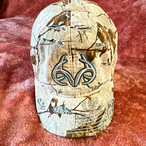 Realtree Camouflage Adjustable Baseball Cap Cotton Twill One Size Beige Brown - product listing photo